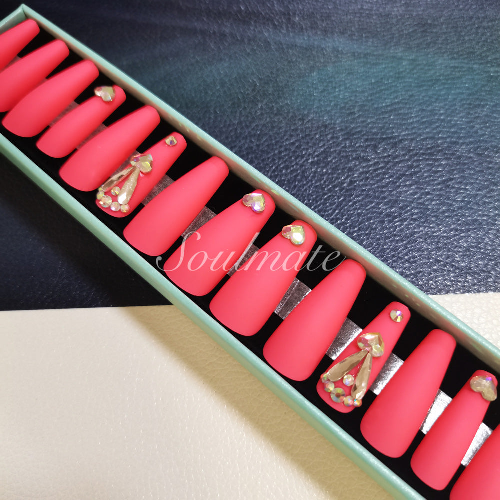 Soulmate  Press On Nails – False Fingernails with Box