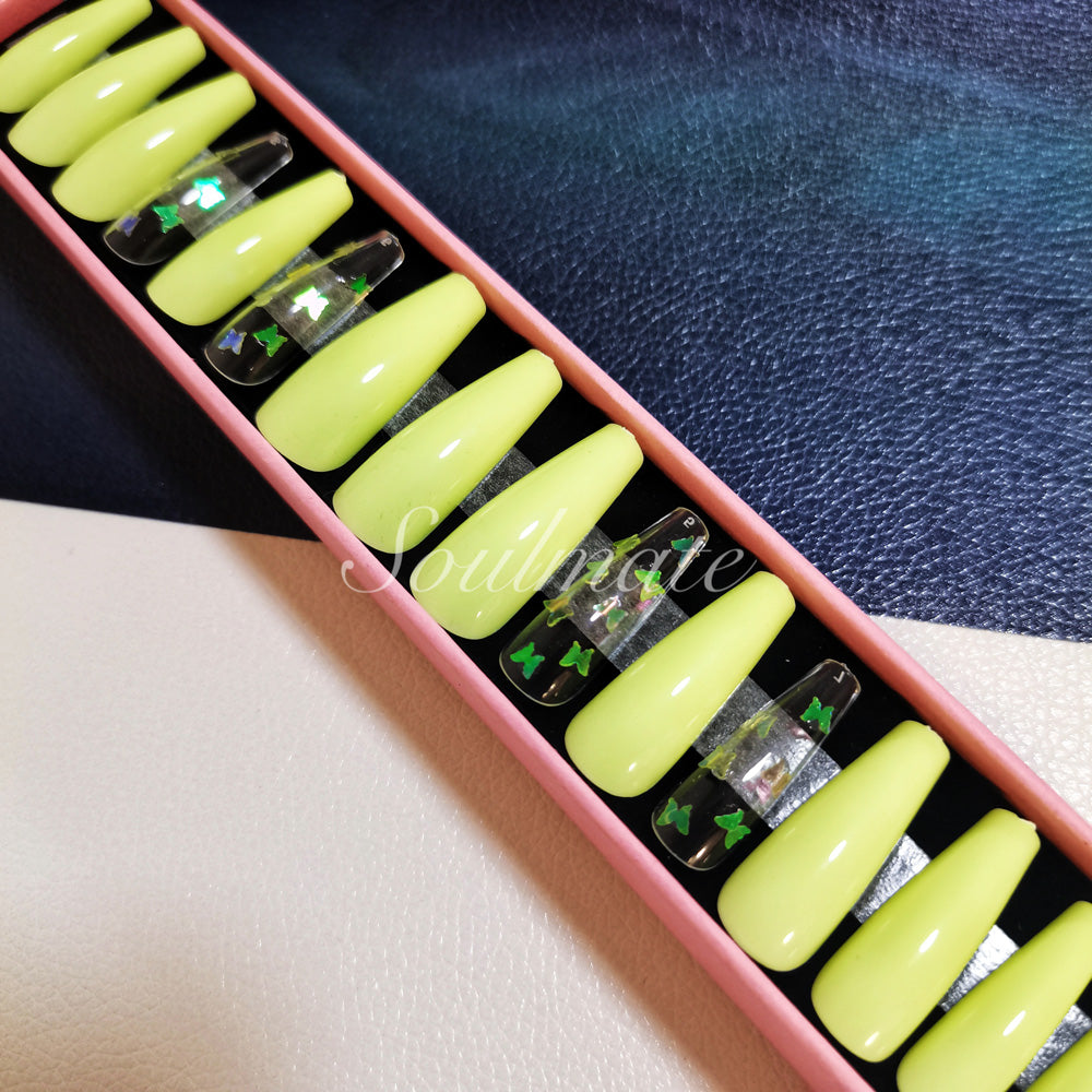 Soulmate  Press On Nails – False Fingernails with Box
