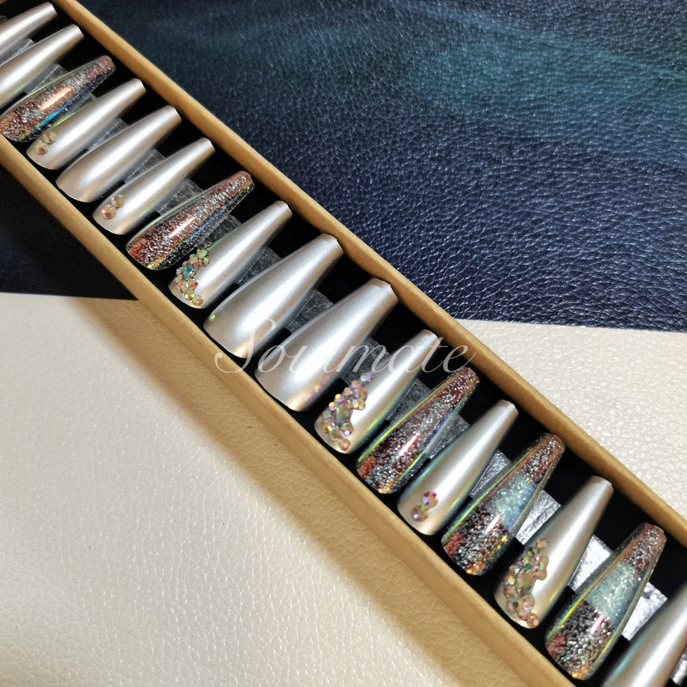 Soulmate  Press On Nails – False Fingernails with Box