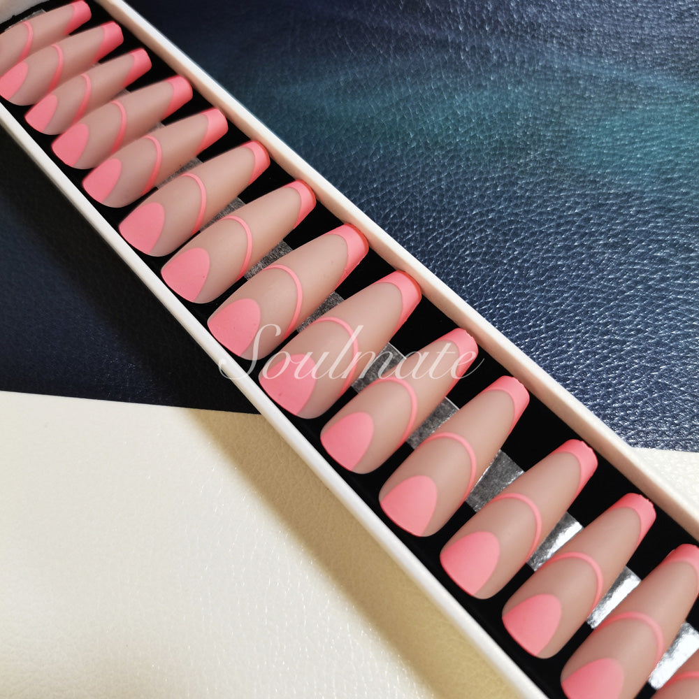 Soulmate  Press On Nails – False Fingernails with Box