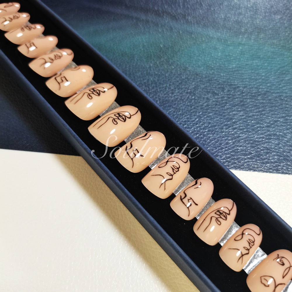 Soulmate  Press On Nails – False Fingernails with Box