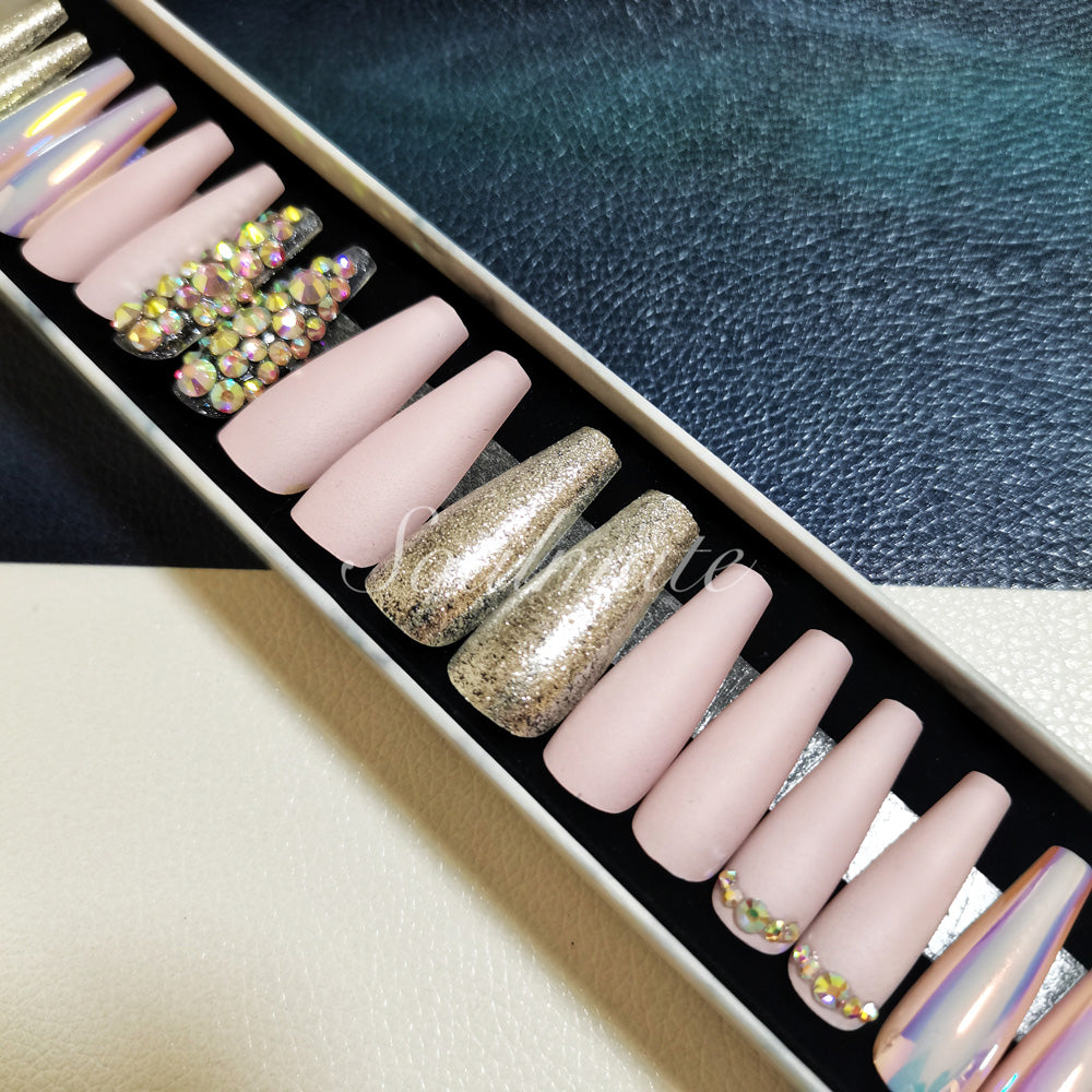 Soulmate  Press On Nails – False Fingernails with Box