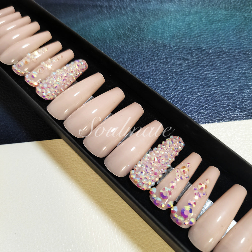 Soulmate  Press On Nails – False Fingernails with Box