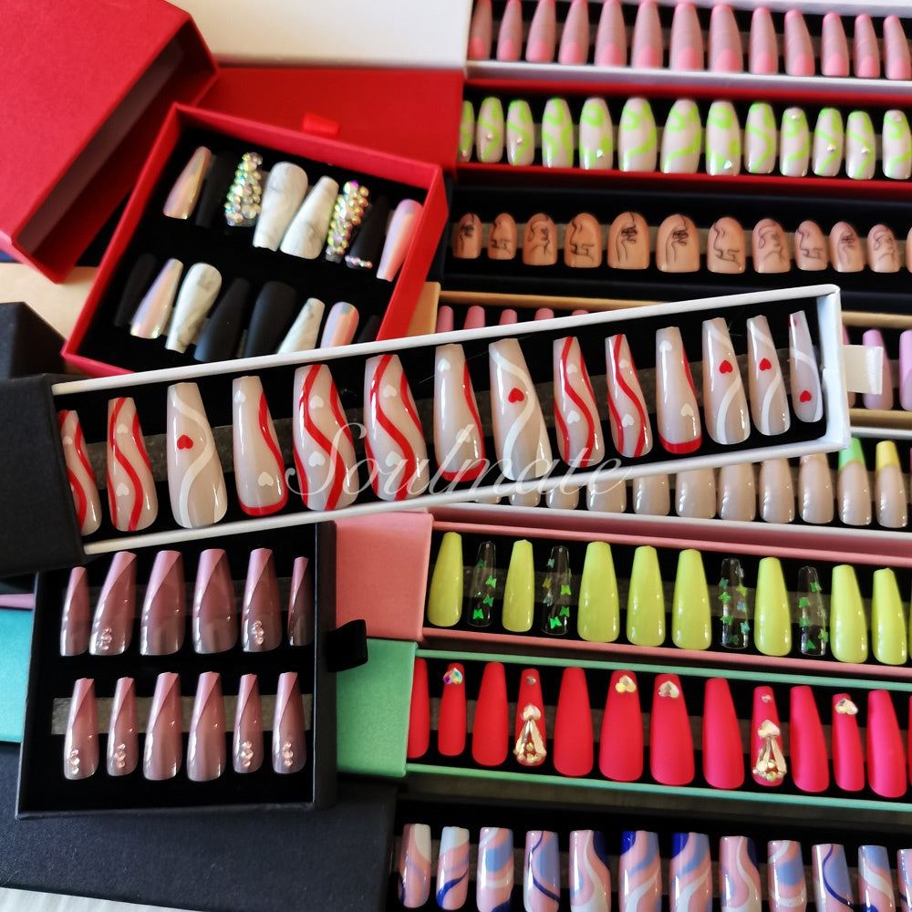 Soulmate  Press On Nails – False Fingernails with Box