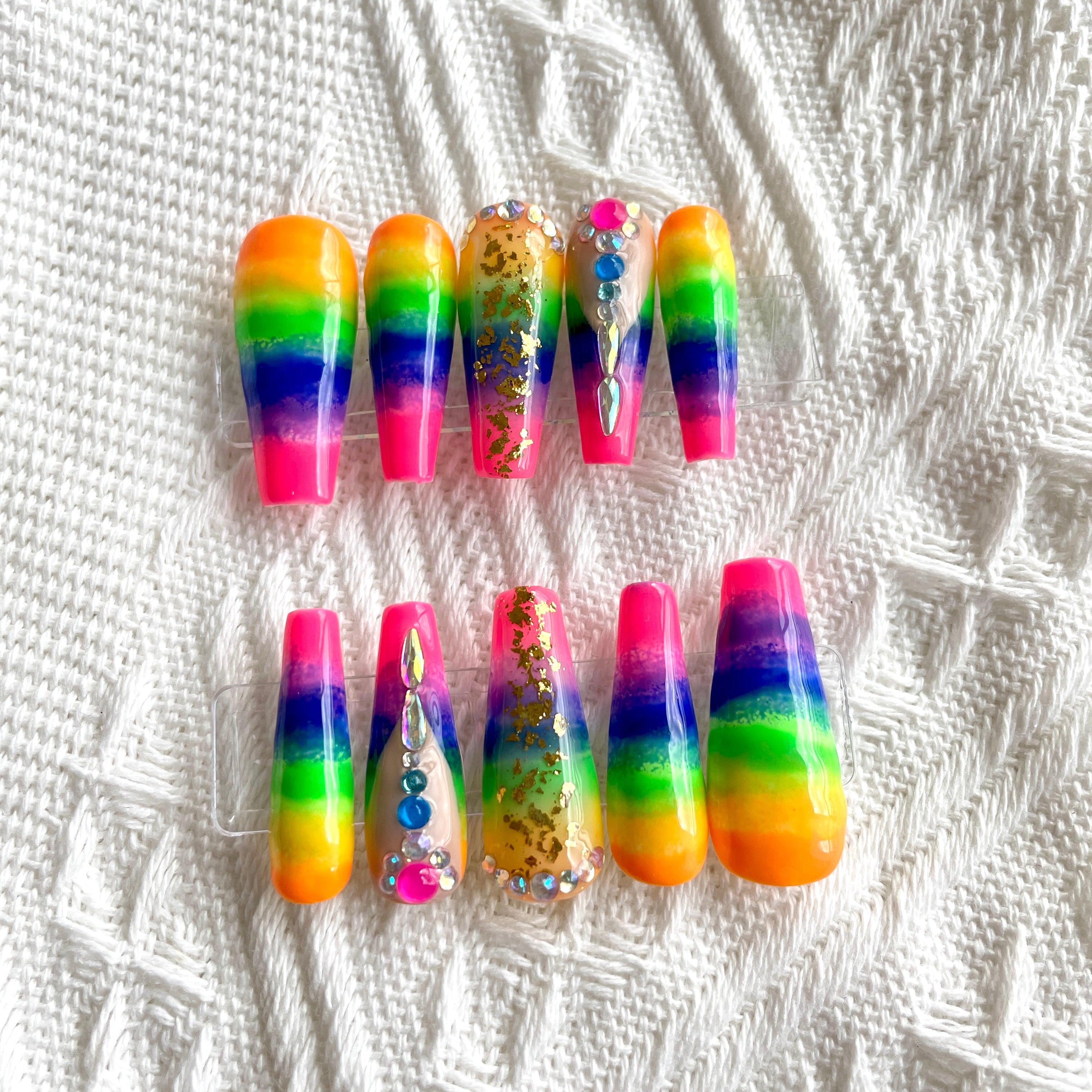 H569-H585 Colorful Press On Nails – Kids Gift Set