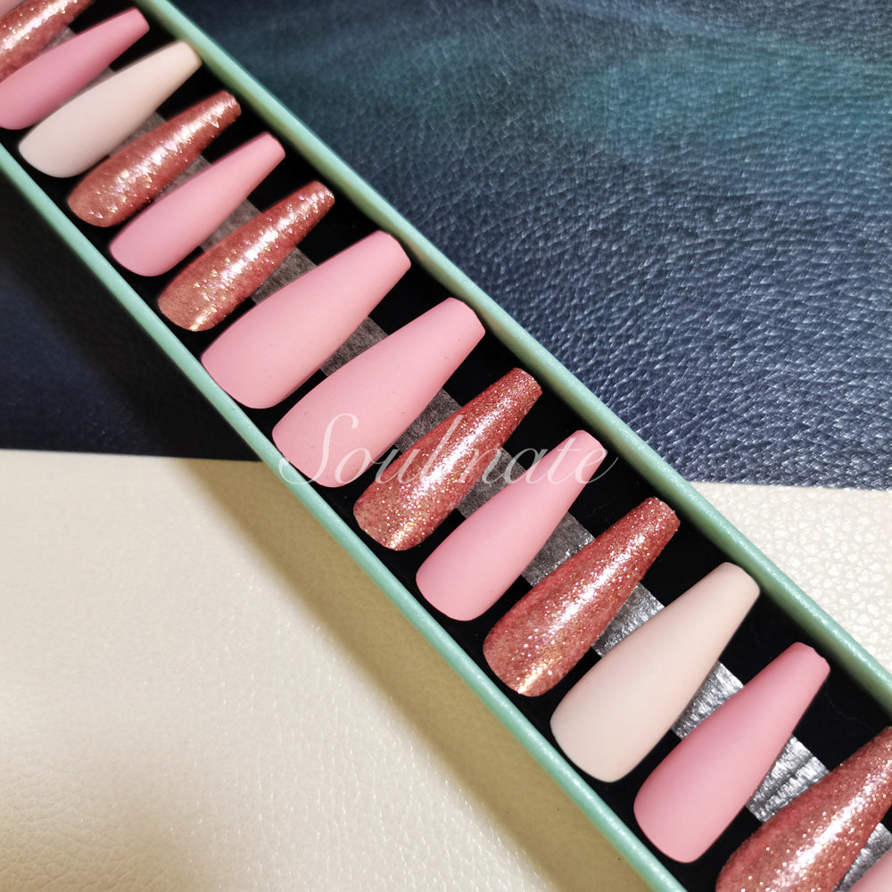 Soulmate  Press On Nails – False Fingernails with Box