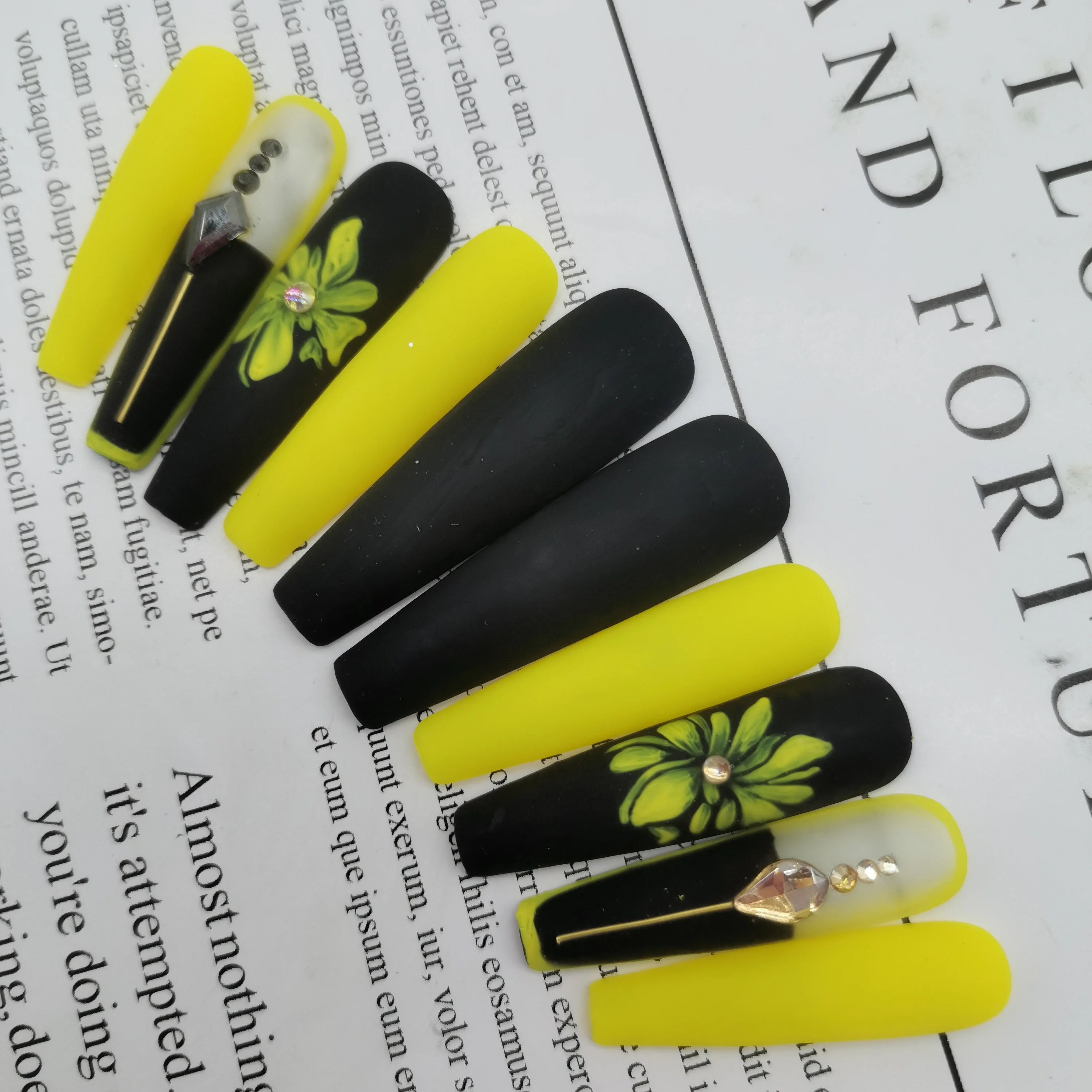 Thick Acrylic Press On Nails – Handmade 10 Pcs Hand-Painted False Nails