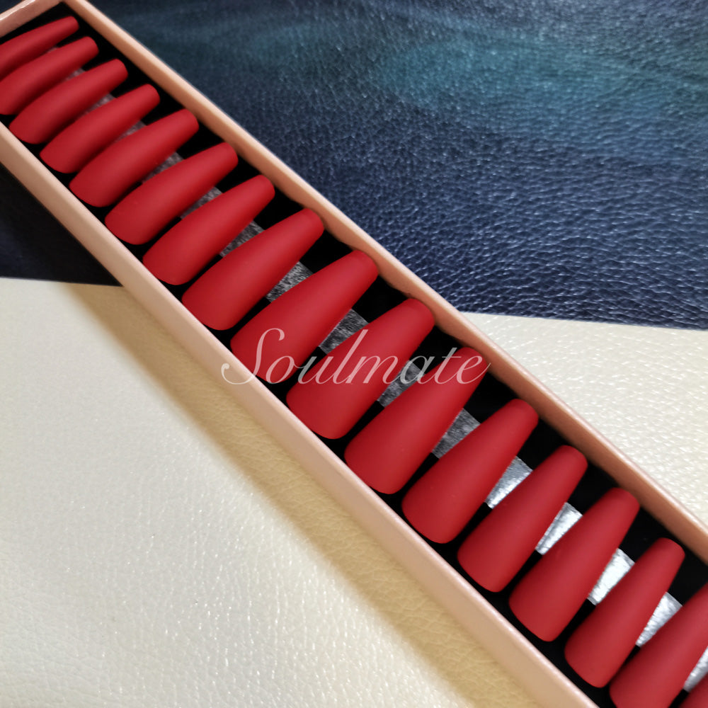 Soulmate  Press On Nails – False Fingernails with Box