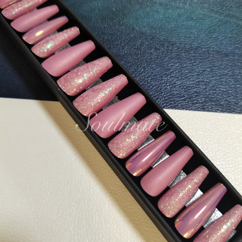 Soulmate  Press On Nails – False Fingernails with Box